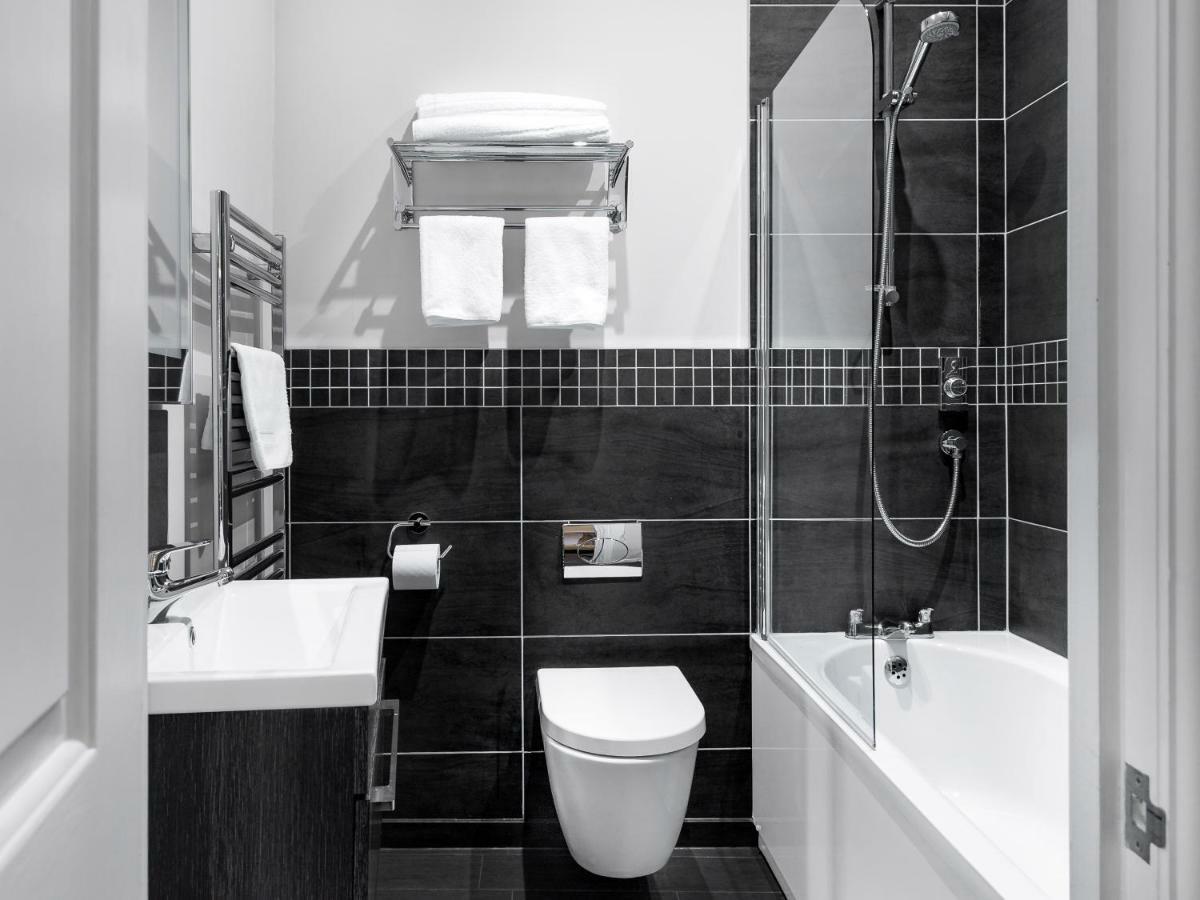 Qudos Hotel Salisbury Luaran gambar